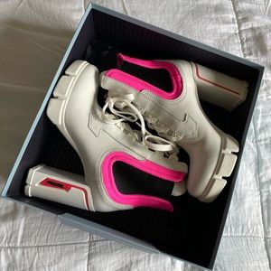 Prada calzature donna white leather boots (Size 39)